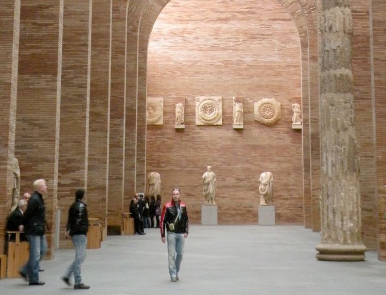 Exhibiciones en España 2014