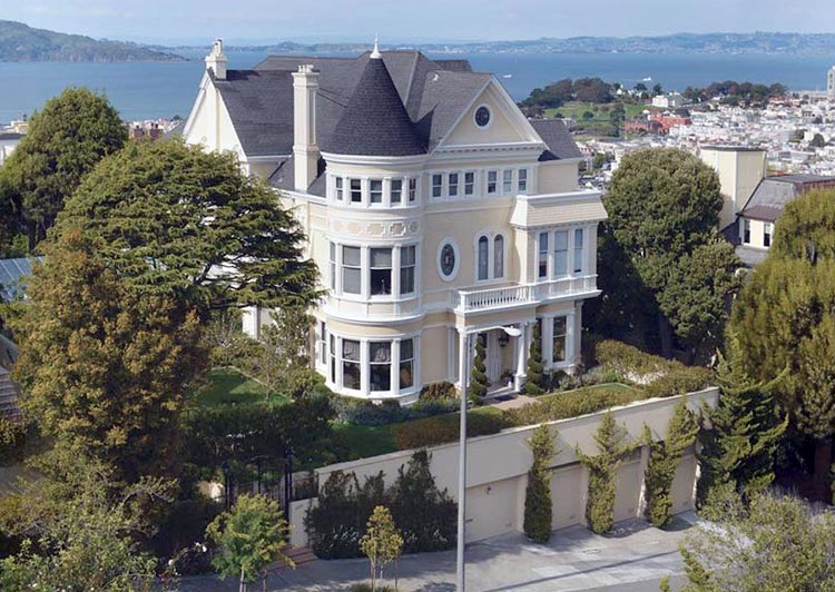New Real Estate Trend: Hilltop Houses With Views Are More Coveted Than Beachside Mansion