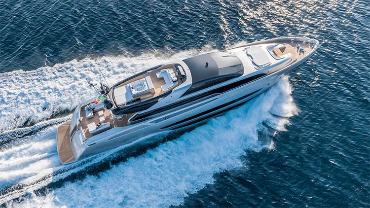 Riva Mythos