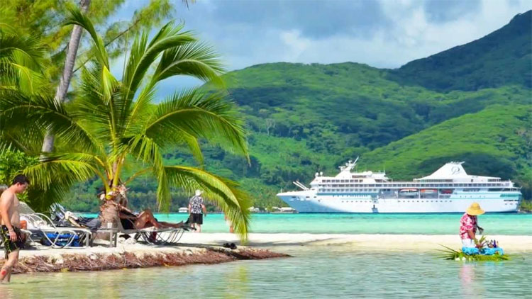 Paul Gauguin Cruises: Sailing in French Polynesia