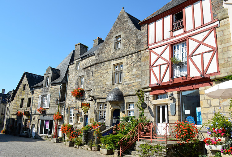 El pueblo de Rochefort-en-Terre y su majestuoso castillo mantienen su carácter medieval.