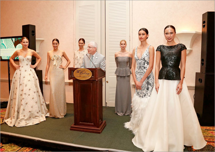 Peter Schutte con las modelos Peter Schutte con las modelos
