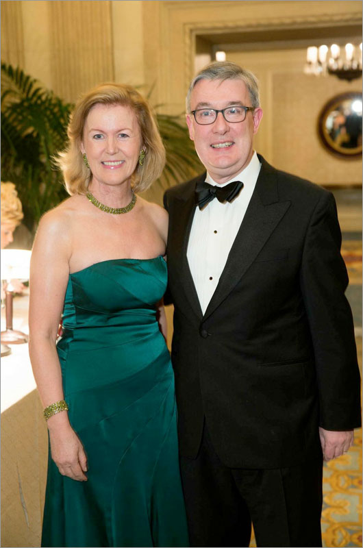 La embajadora Anne Anderson & Kieran McLoughlin