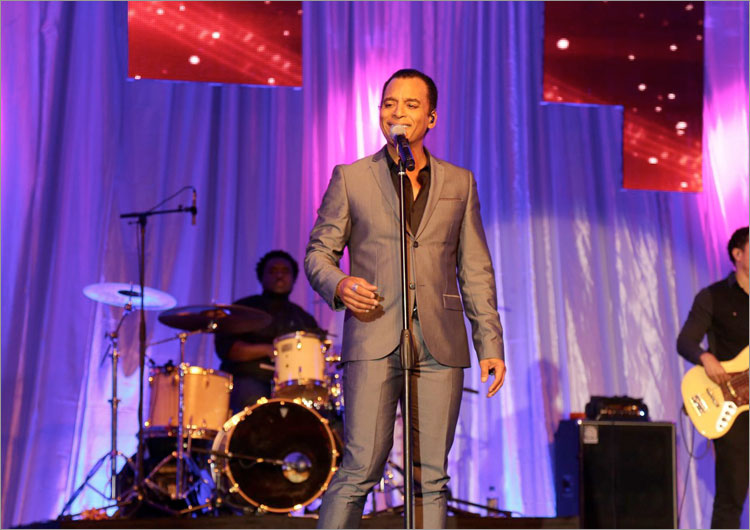 Jon Secada Jon Secada