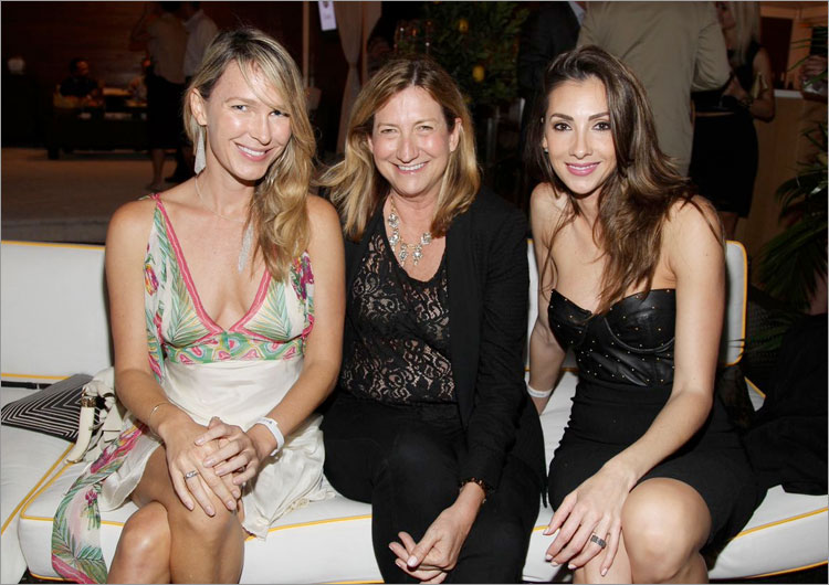 Courtney Caprio, Lily Zanardi, Katrina Campins