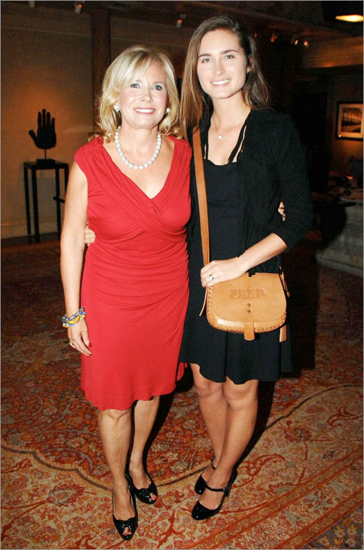 Cocktail de celebración del lanzamiento de FEED Supper