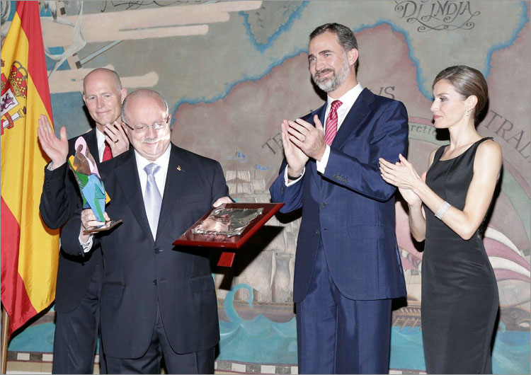 Gala y celebración del V Centerario de Florida. Presentación del Premio Ponce de Leon al Dr. Eduardo Padrón
