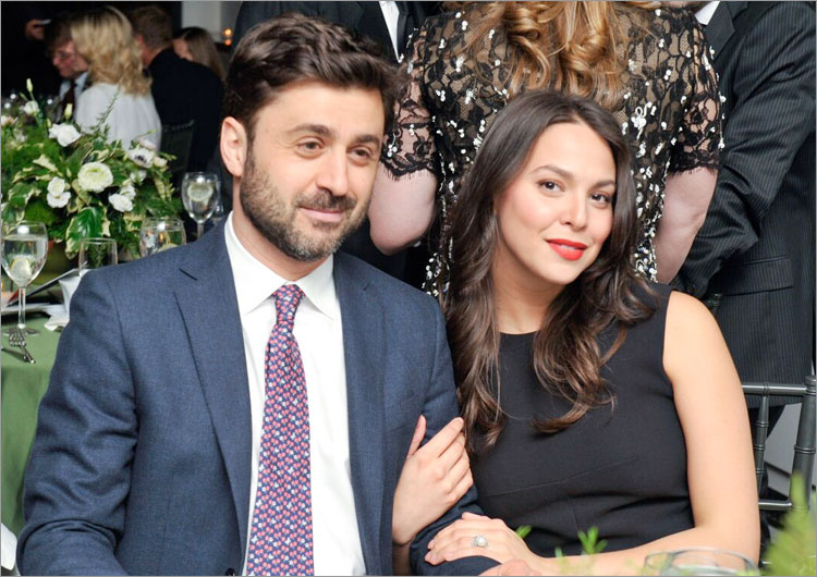 Nicolo Foscari, Carolina Alvarez-Mathies