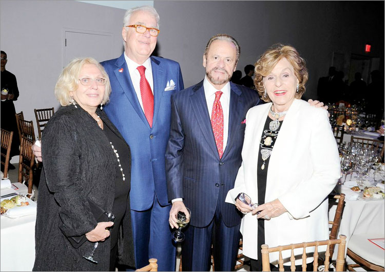 God’s Love We Deliver Premios Golden Heart