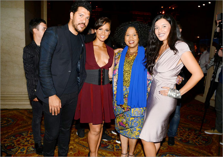 Cena, subasta y celebración de las artes