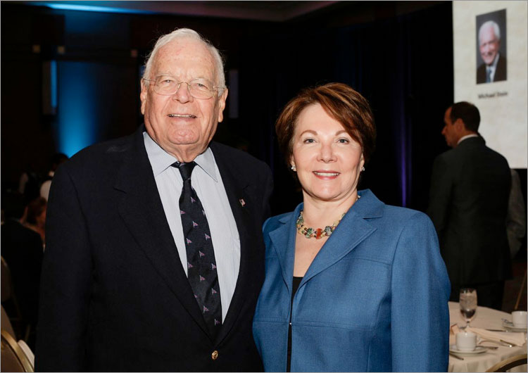 Almuerzo de reconocimiento a los miembros de la Helen K. Persson Society