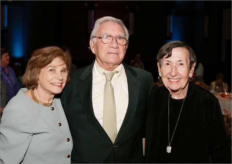 Almuerzo de reconocimiento a los miembros de la Helen K. Persson Society