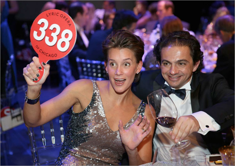 Danielle Sutton con el invitado de honor David Launay