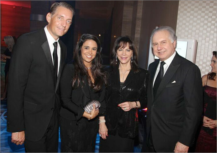 Morton Aagaard, Stephanie Sayfie-Aagaard, Katherine Fernández Rundle, David Efron Morton Aagaard, Stephanie Sayfie-Aagaard, Katherine Fernández Rundle, David Efron