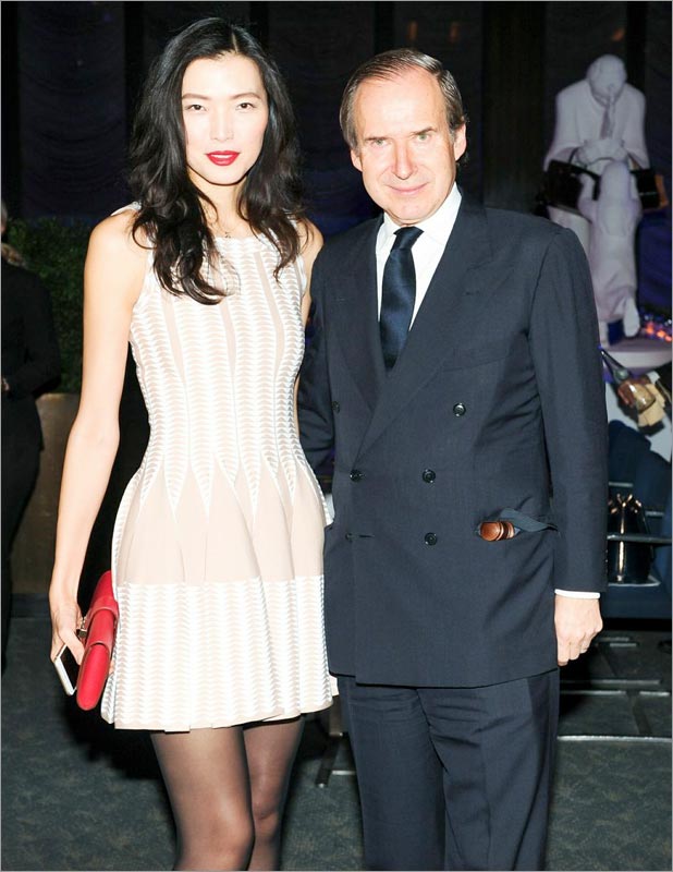 Xin Li, Simon de Pury