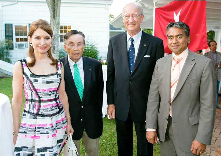 Legacy of Hope Cocktail al Atardecer