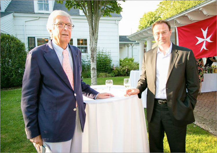 Legacy of Hope Cocktail al Atardecer