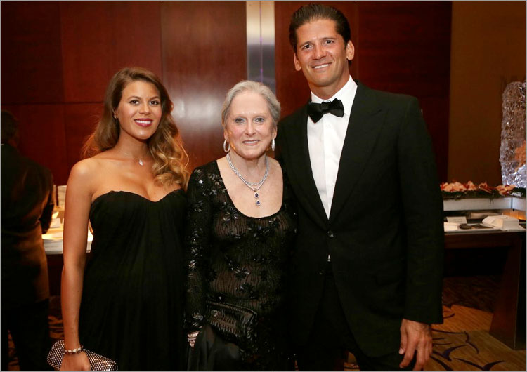 Women of Tomorrow Gala Anual Women of Tomorrow