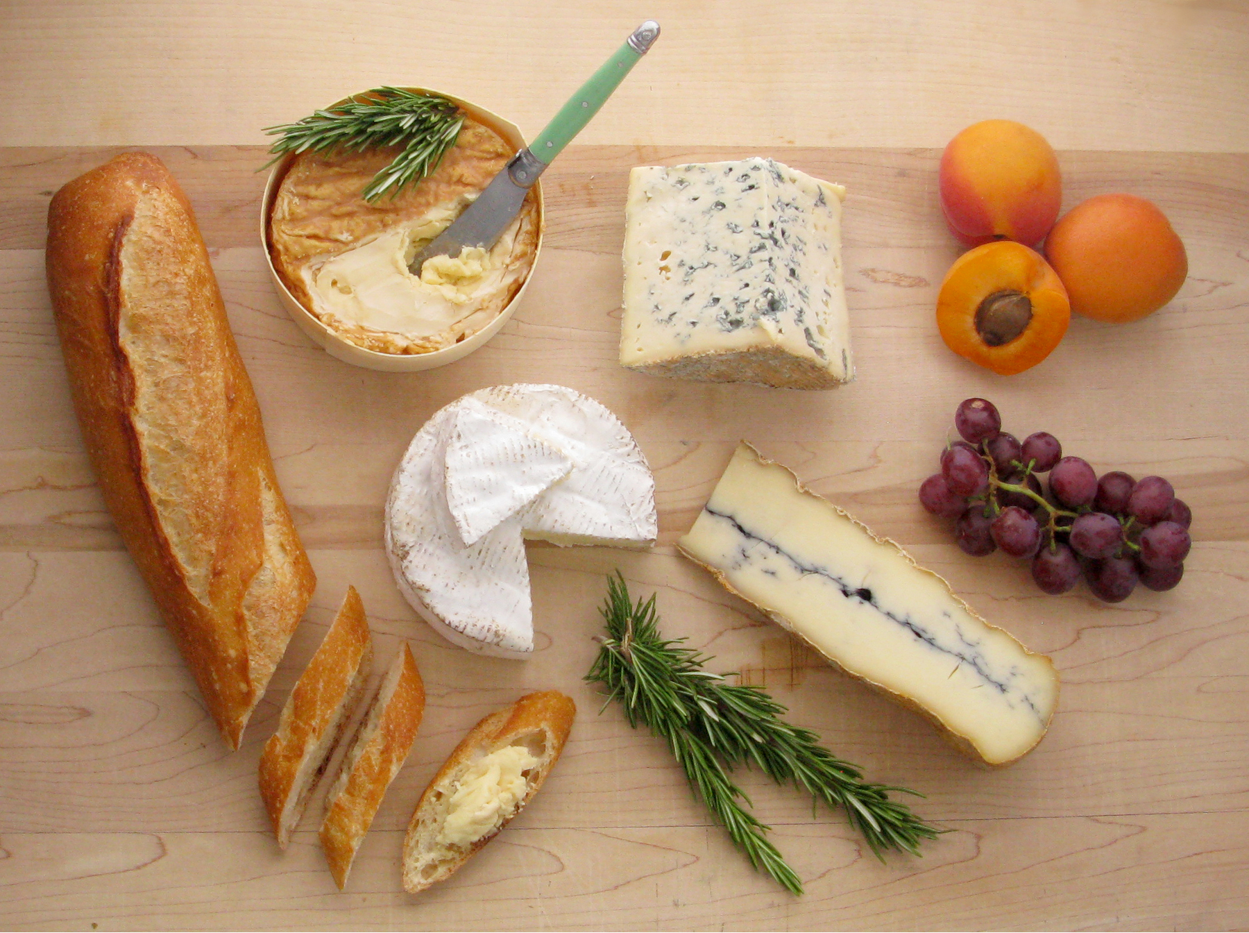 french cheese presentation
