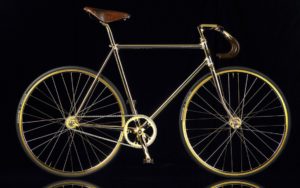 La primera edición de Gold Bike Crystal Edition de Auramania