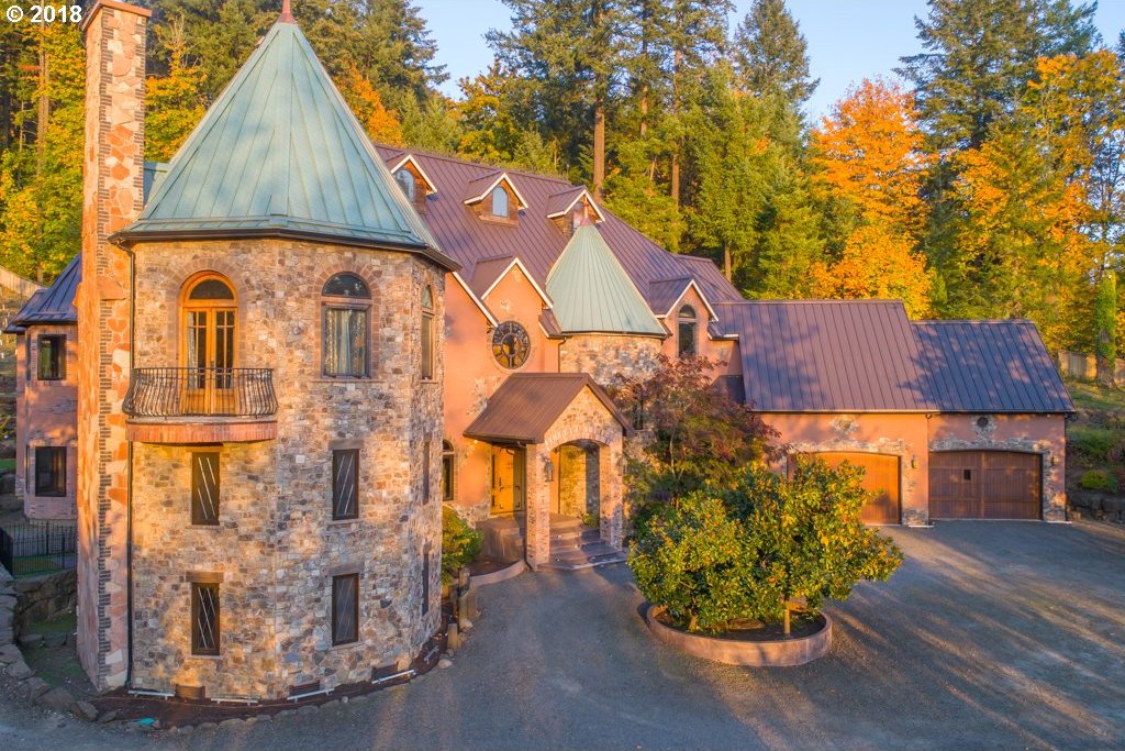 5 WesterosWorthy Castles Every Game of Thrones Fan Wants to Buy