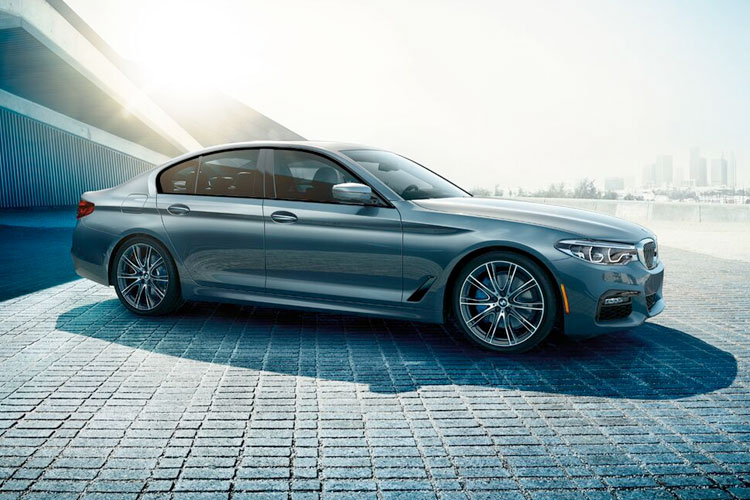 BMW Serie 5, el sedán familiar de lujo más exitoso de la historia bmw serie 5, bmw serie 5 híbrido enchufable, bmw serie 5 sedán, bmw m550i, bmw m550i 0 a 60 m/h en 3,9 segundos, nuevo bmw serie 5