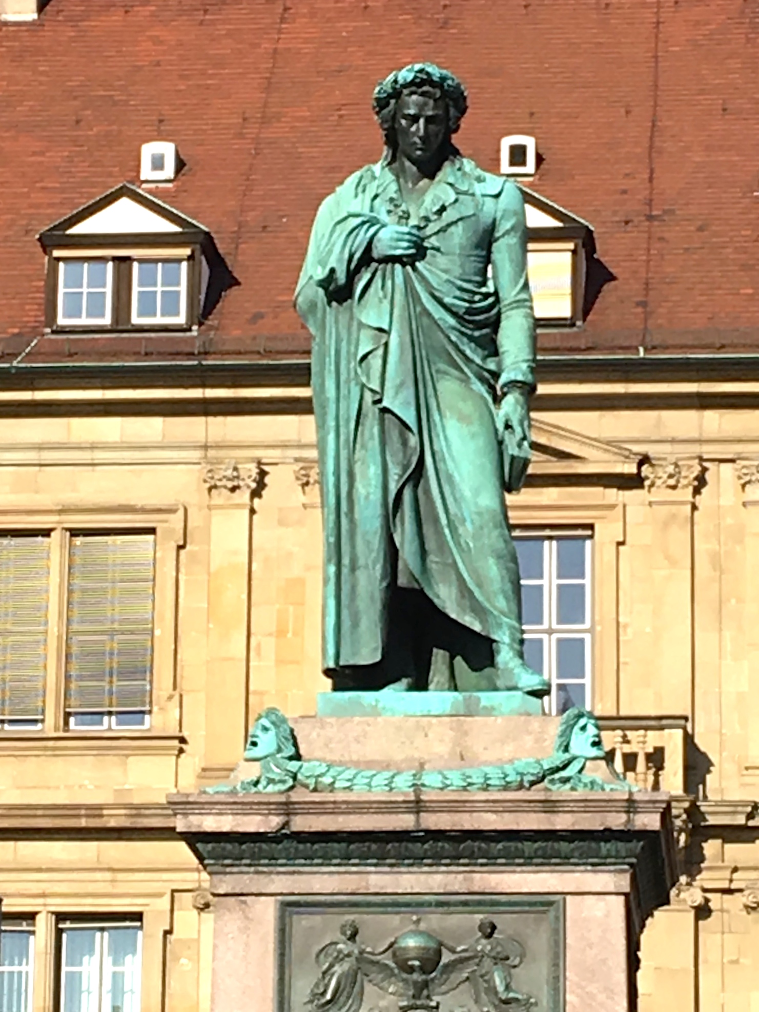 Schiller Statue.