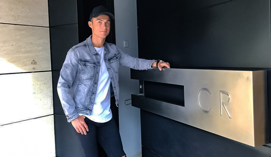 Open House: A Visit to Ronaldo’s Luxury House