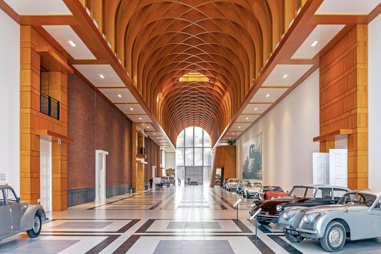 Louwman Museum, la colección de coches más antigua del mundo