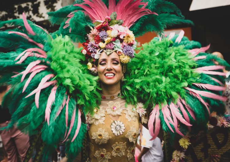 Una bailarina de samba, durante el carnaval de Río de Janeiro.